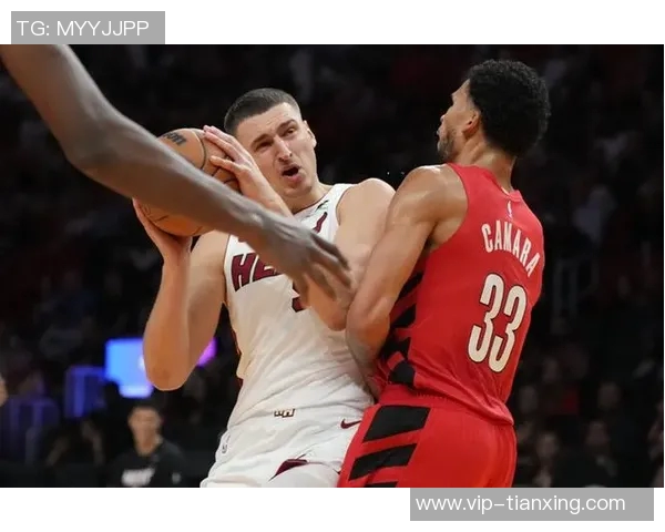 斯波强调约维奇需把握每一天提升自我机会期待他不久后展现实力