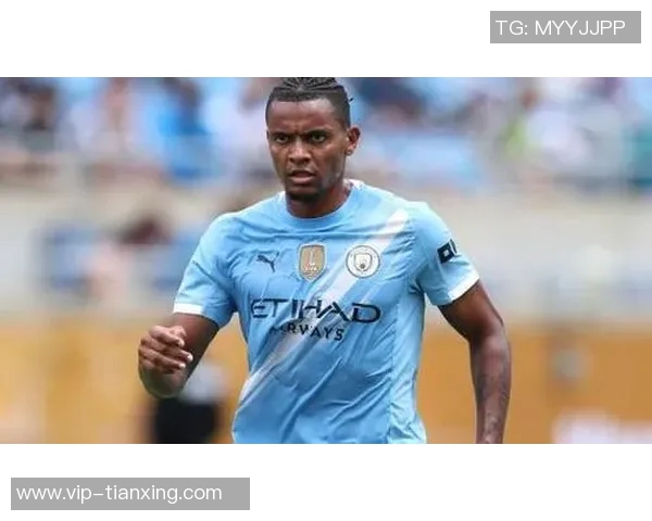 国米前主帅分析阿坎吉适合中卫角色强调球队需优先补强右后卫位置 国米前主帅分析阿坎吉适合中卫角色强调球队需优先补强右后卫位置