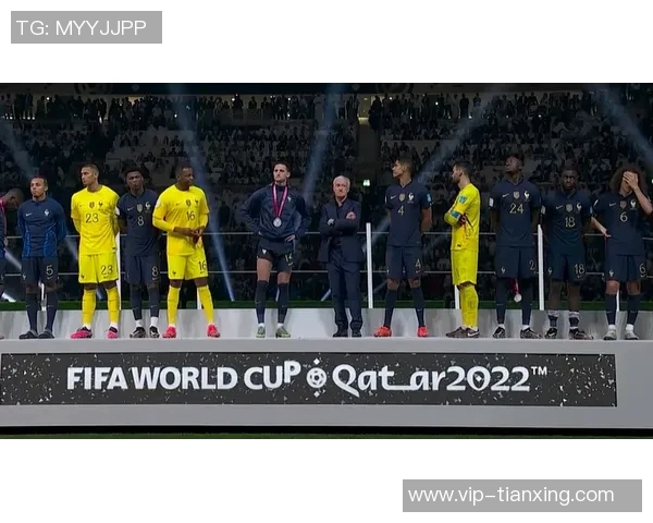 姆巴佩在社交媒体上分享海报庆祝球队晋级西超杯誓言争冠