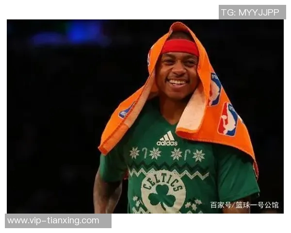 小托马斯重返母校华盛顿大学观看比赛社交媒体热情欢迎他回归 小托马斯重返母校华盛顿大学观看比赛社交媒体热情欢迎他回归